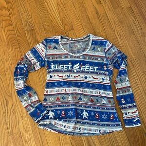 NWOT - Brooks Running Shirt Holiday Pattern & SOCKS - Women’s Size S